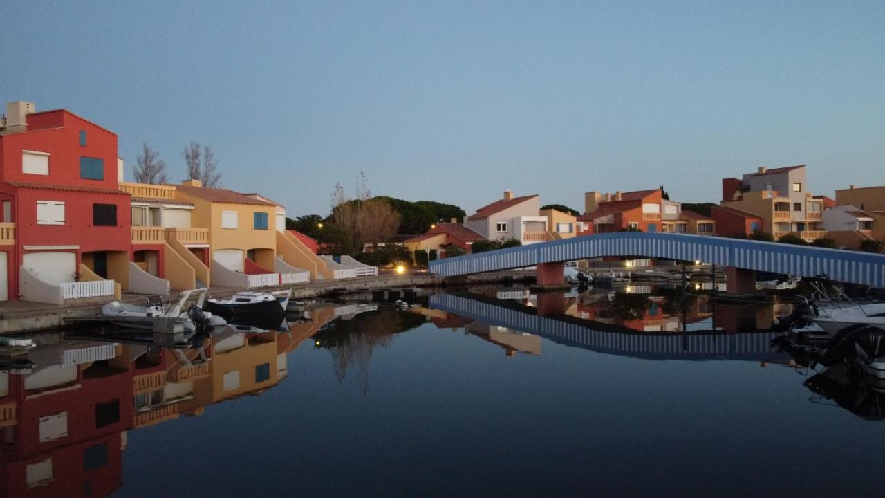 Marina Les Pieds Dans L Eau Leilighet Le Barcarès Eksteriør bilde